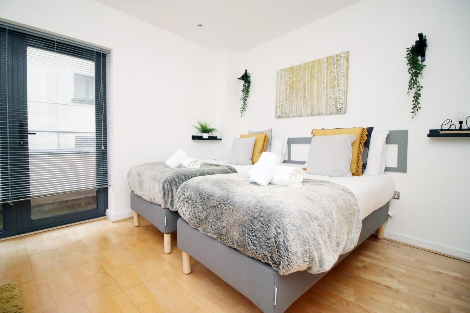 Centrally Located Spacious 2Br | Cohost Partners Cardiff Buitenkant foto