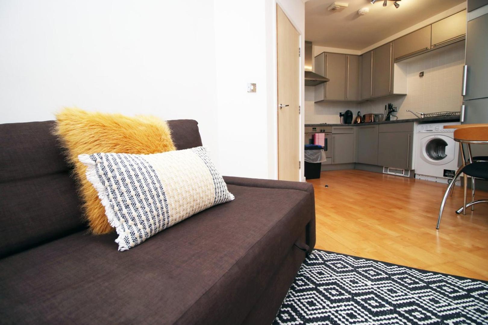 Centrally Located Spacious 2Br | Cohost Partners Cardiff Buitenkant foto