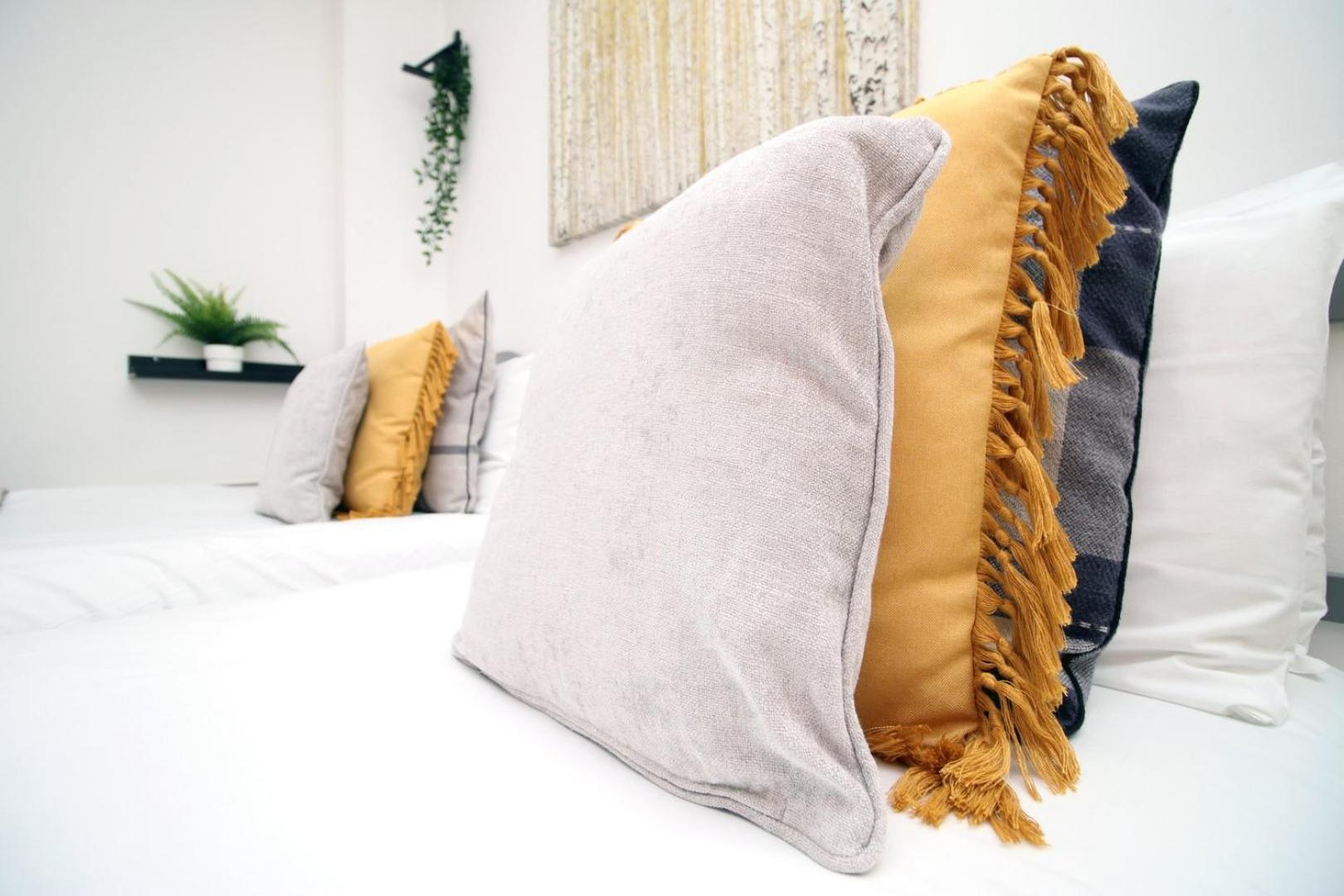 Centrally Located Spacious 2Br | Cohost Partners Cardiff Buitenkant foto