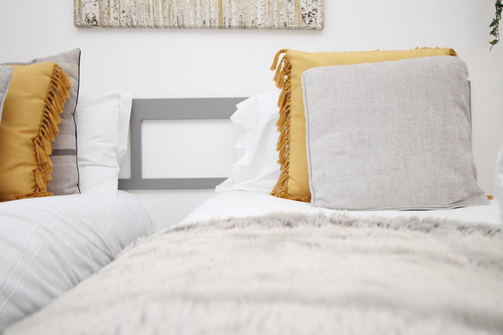 Centrally Located Spacious 2Br | Cohost Partners Cardiff Buitenkant foto